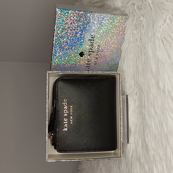 kate spade Handbags - Kate Spade Cameron Small L-Zip Bifold Wallet